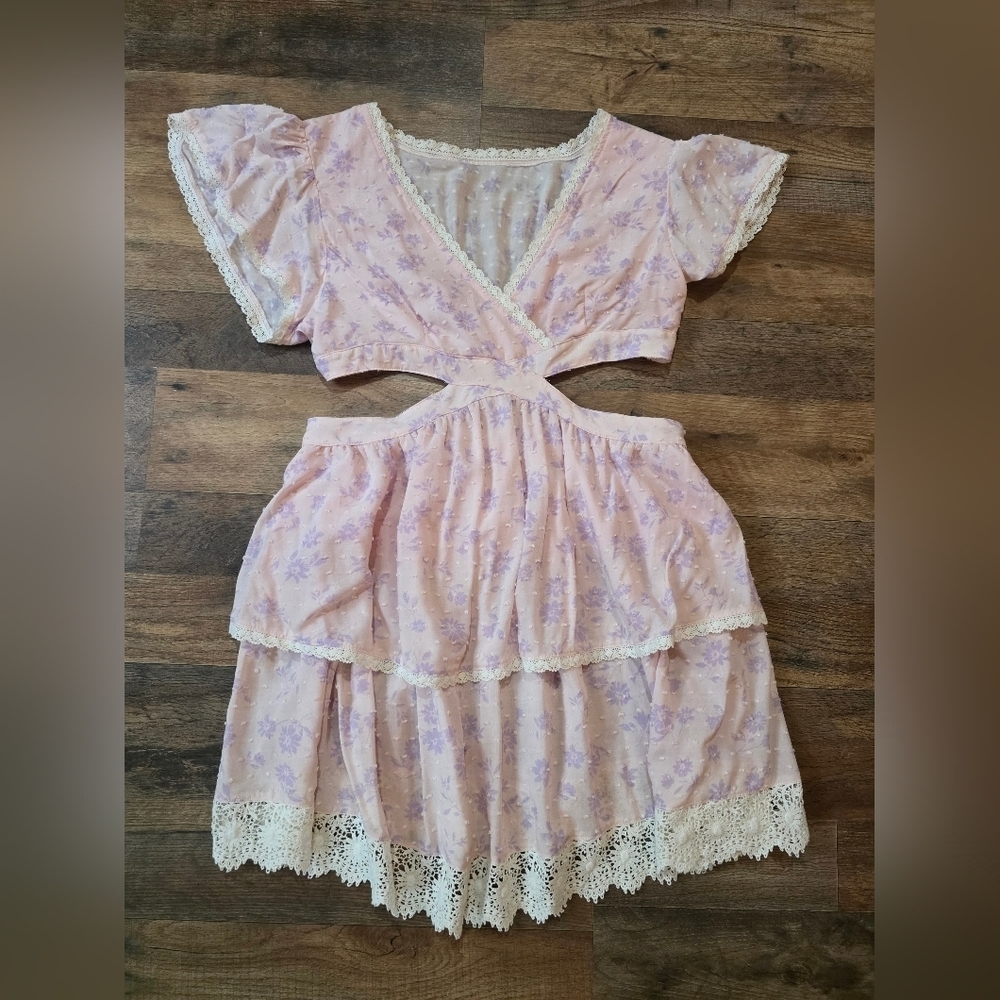 Sky To Moon Women's Pink Lavender Floral Lace Trim Side Cut Out Mini Dress L